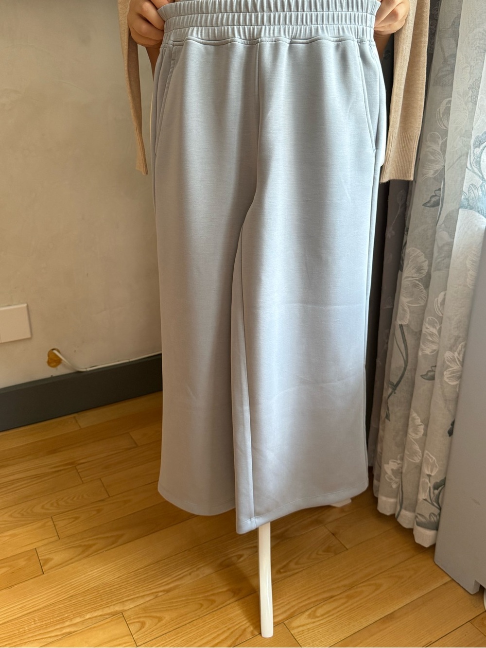 Danskin Light Gray Midi Wide-Leg Pull-On Skirt